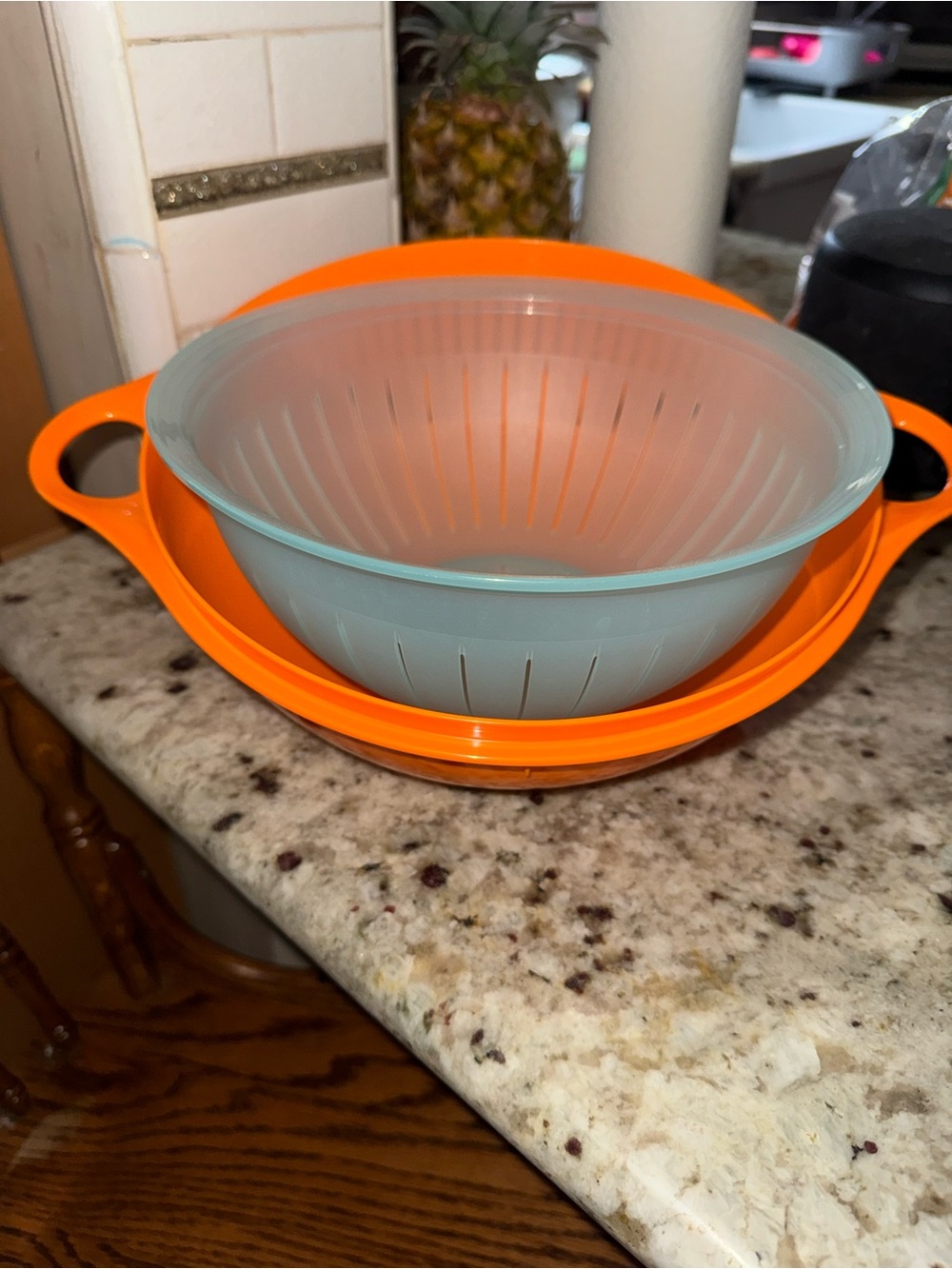 Tupperware Orange colander & Blue Colander Insert
